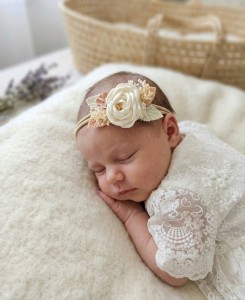 Wianuszek niemowlęcy - dziewczęca opaska