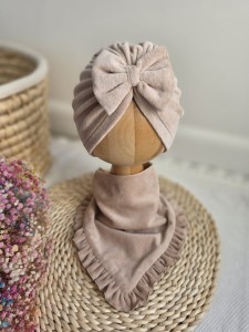 Welurowy turban dla dziewczynki beżowy